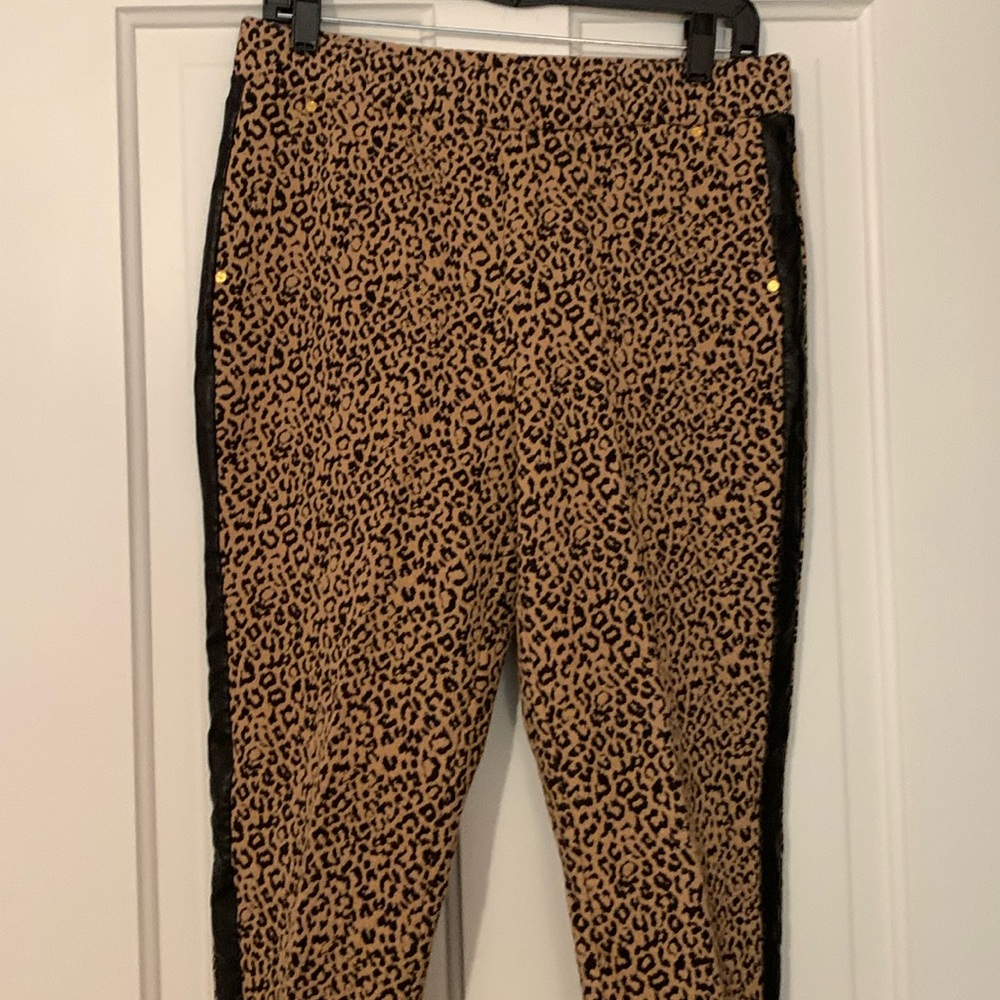 Michael Kors leopard print leggings
